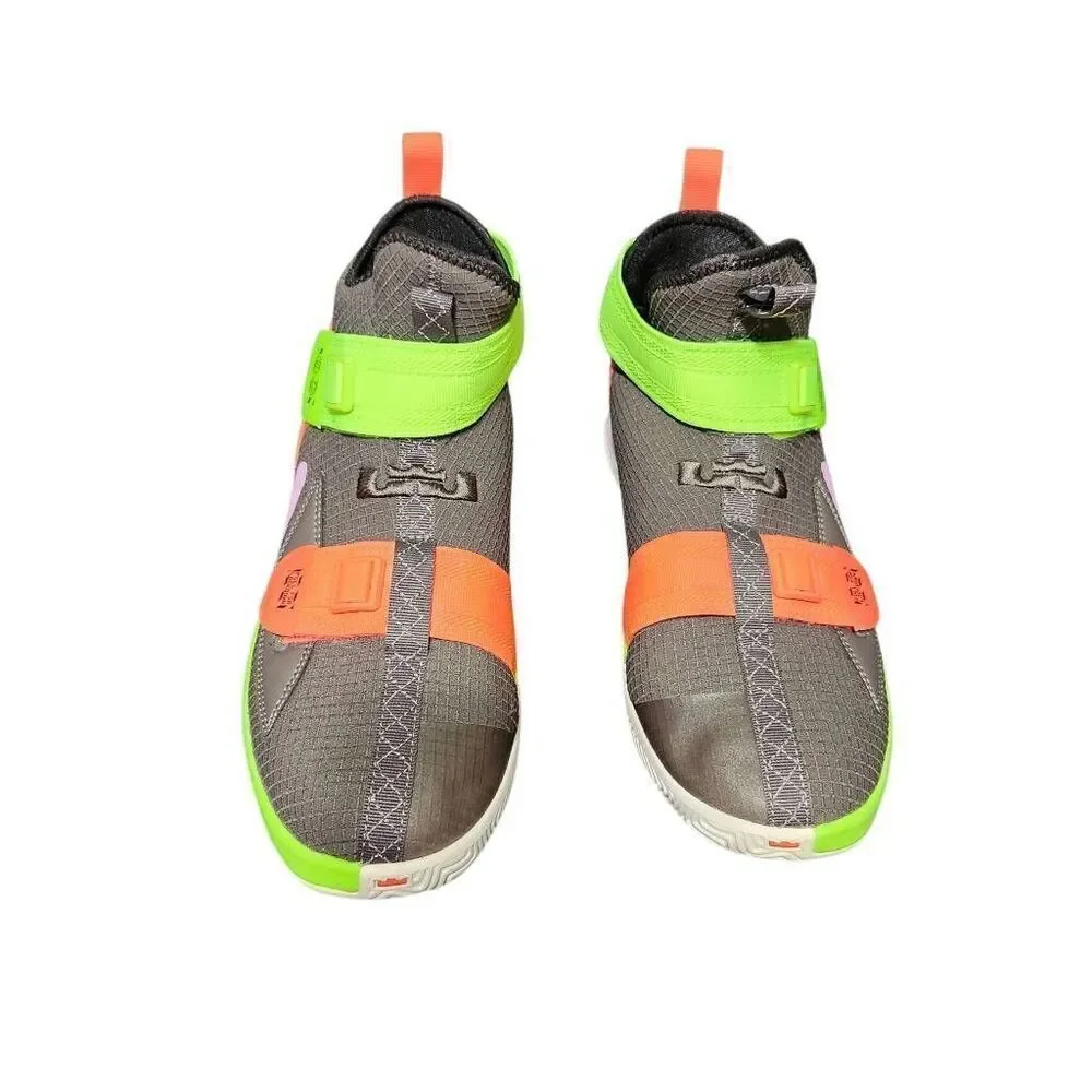 Nike LeBron‎ Soldier 13 XIII Youth 7 Basketball Shoes Sneakers thunder gray
